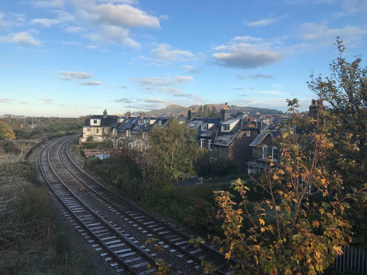 Platform 13 Railway Cottage 콘위 외부 사진